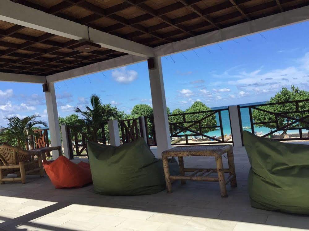 Friends Beach Hotel Kuta  Εξωτερικό φωτογραφία