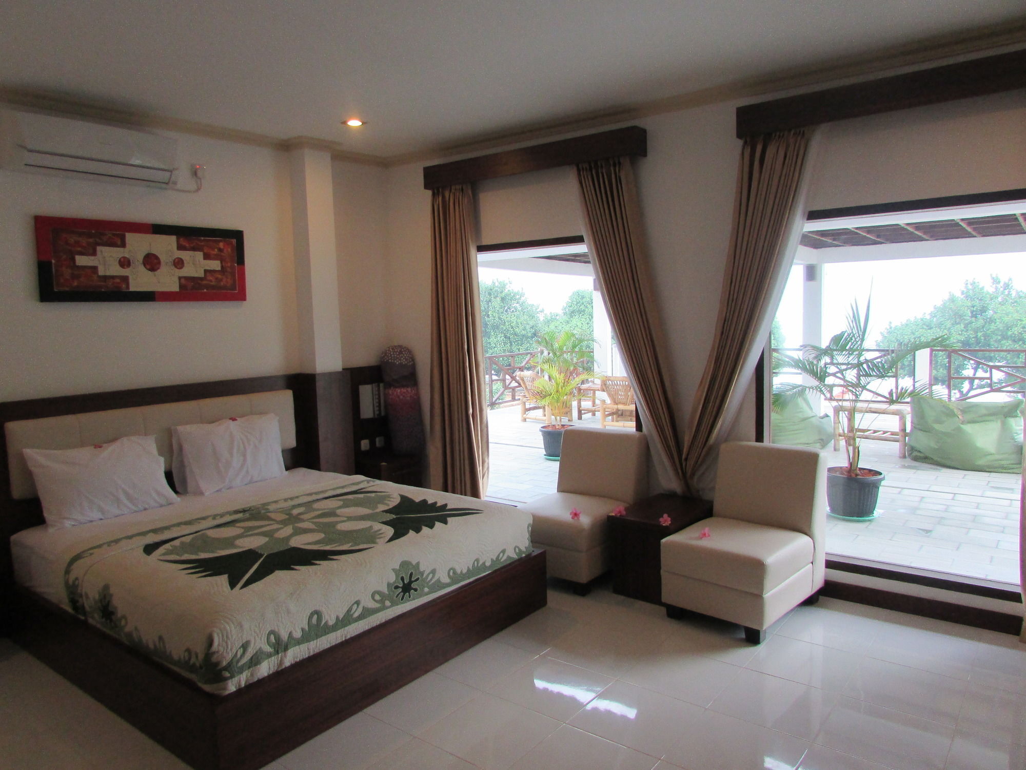 Friends Beach Hotel Kuta  Εξωτερικό φωτογραφία
