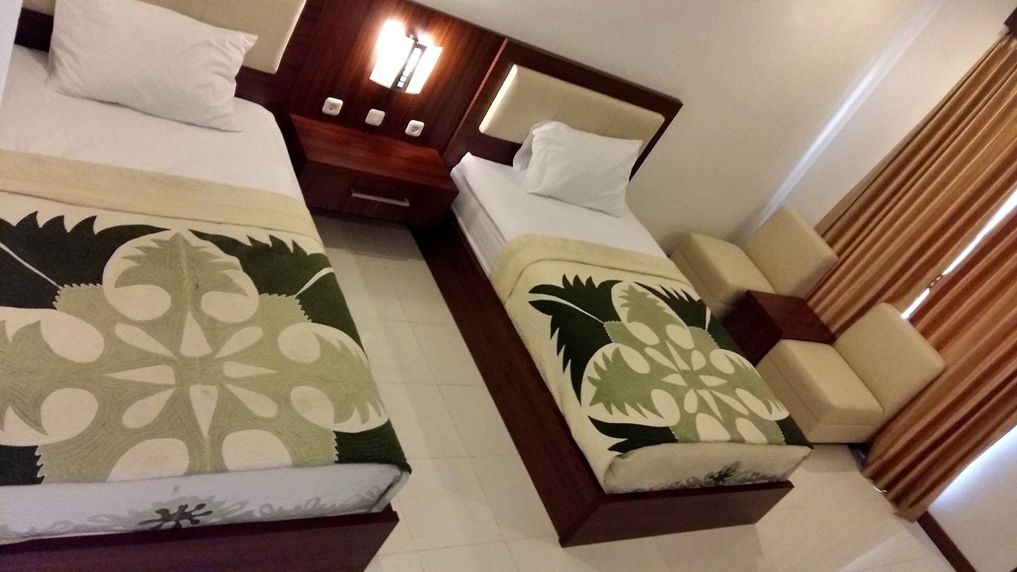 Friends Beach Hotel Kuta  Εξωτερικό φωτογραφία